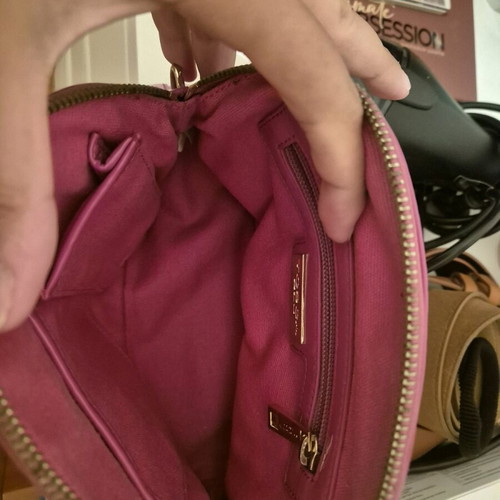 Tosca blu handbag magenta like new