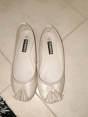 Famous ballet flats No 36 used, gold color