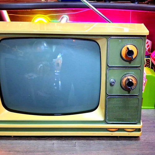 Zenith vintage television like new, fully functional