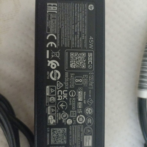 HP laptop charger L25296-003 45W 19.5V 2.31A Blue Tip