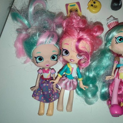 Shopkins dolls used in very good condition