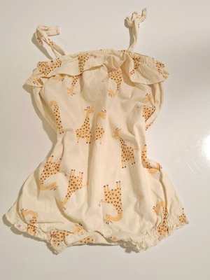 Sinsay baby romper like new, 3-6 months, cream with giraffes