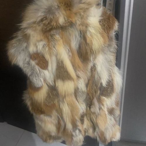 Fox vest lined like new, beige and brown