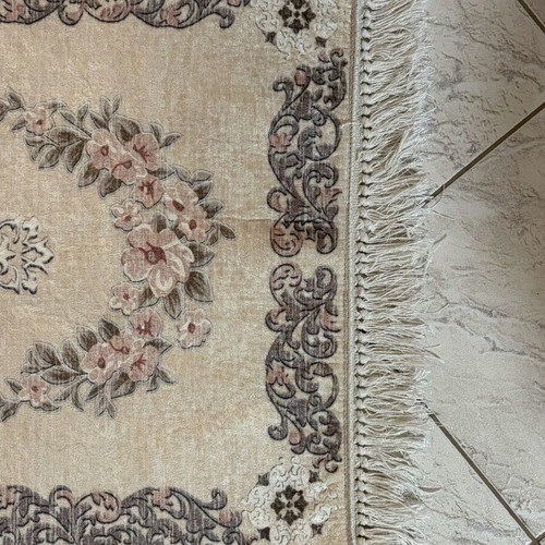 Bedroom rugs set used, modern motif with fringes