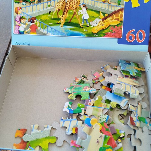 Zoo Visit Puzzle like new
