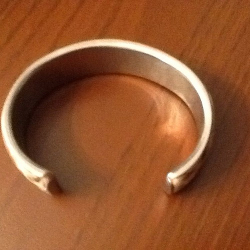 Bracelet silver with shell cover like new, beige and silver