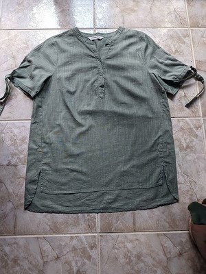 LC Waikiki shirt like new, size L