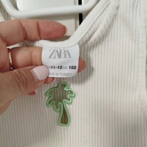Zara white tank top for girl 11-12 years like new with cut-out palm design