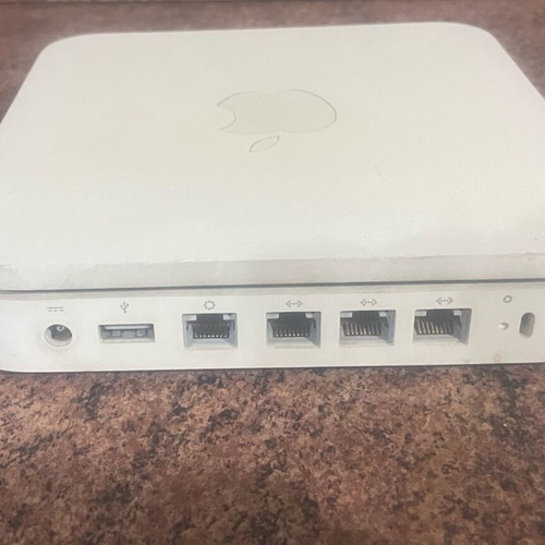 Apple A1143 wireless router used