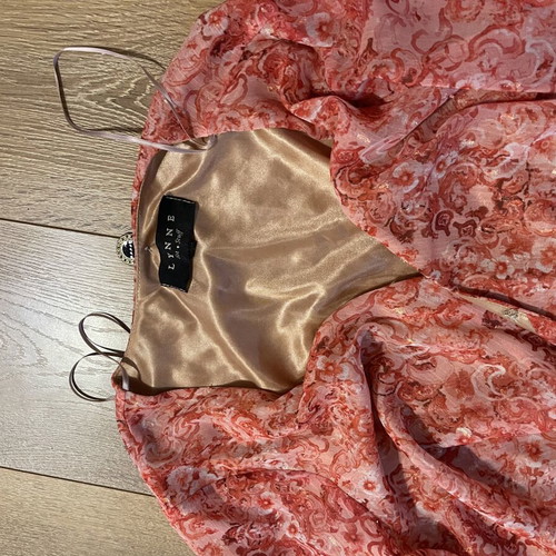 Lynne boho set with skirt and crop jacket, like new, white and pink