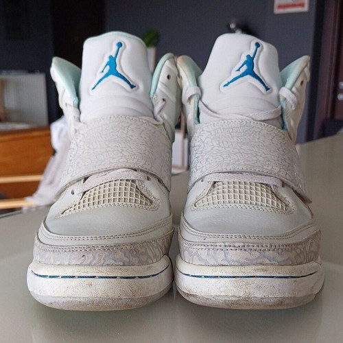 Jordan Son Of Mars GS "Pure Platinum" used athletic shoes size 40