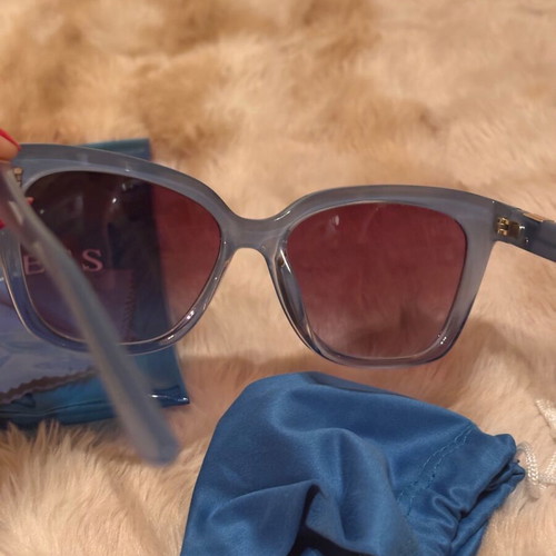 Guess sunglasses new turquoise and gold