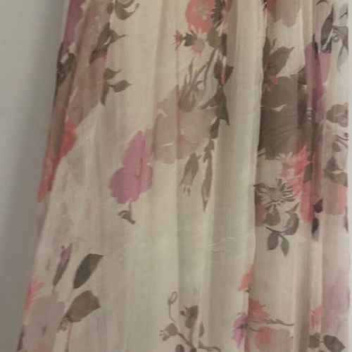 Dress with crepe fabric and floral design like new, size M