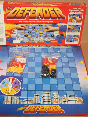 MB Games (1980) Defender (Αγγλικό) χωρίς ελλείψεις. Τιμή 28 Ευρώ