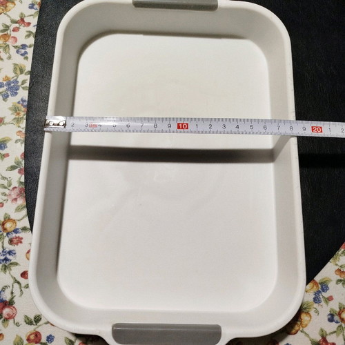 Small rodent toilet like new, plastic with removable grate