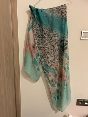Scarf printed like new