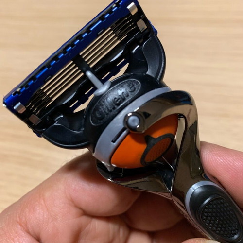Gillette Fusion ProGlide razor with FlexBall technology and metal handle new
