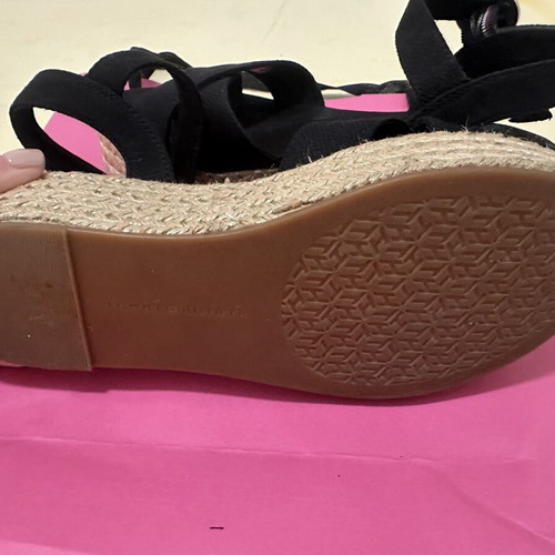 Tommy Hilfiger platform sandals used, size 37, black with gold details
