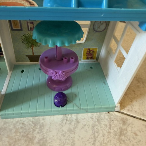 Polly Pocket Poppin' Party Pad dollhouse