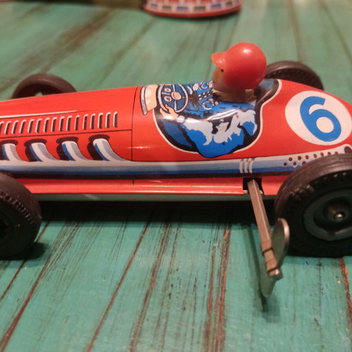Tin formula car used, wind-up, functional, 17 cm