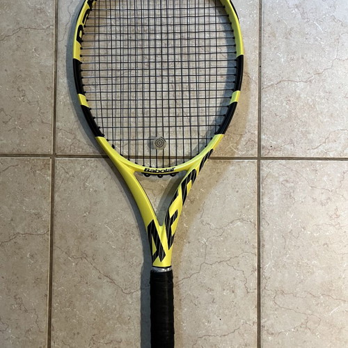 Babolat Aero G tennis racket with cover