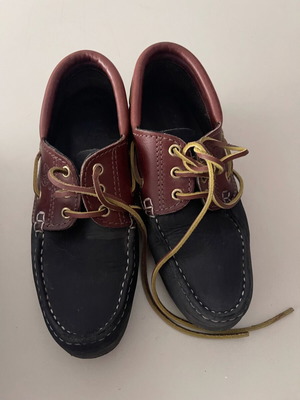 Παπούτσια Timberland νούμερο 37 σαν καινούργια, μαύρα και καφέ