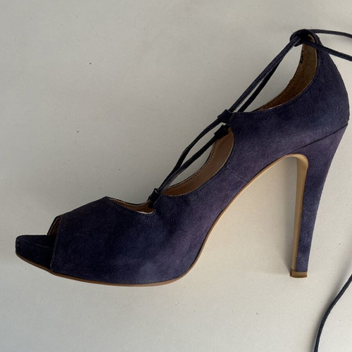 Ovye by Cristina Lucchi blue pumps size 38 like new