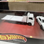 Hot Wheels Nissan Skyline Premium Collector Set new