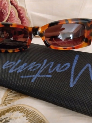 Montana sunglasses like new with timeless style
