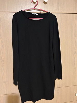 Celestino long-sleeve dress black like new, fitted with open back
