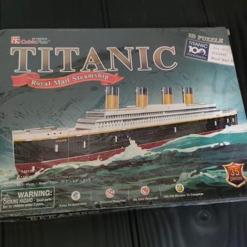 3D Puzzle Titanic CubicFun T4012h like new, 35 pieces