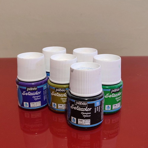 Shoe paint with wear resistance