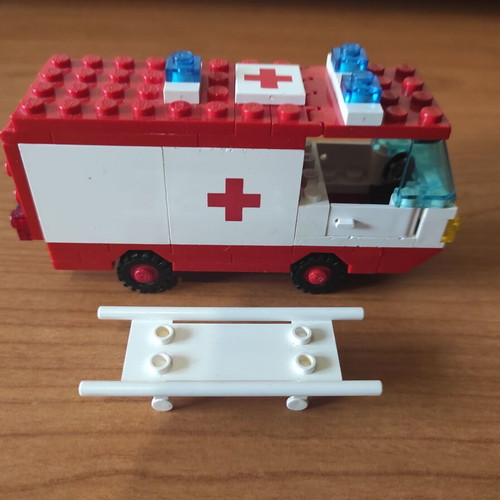 Lego LEGOLAND 6688 used, with wear, missing figures and instructions