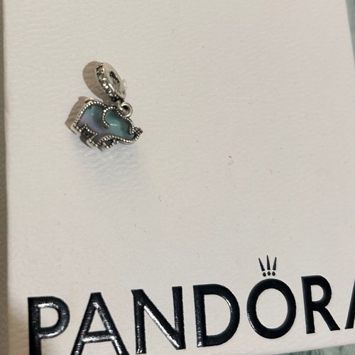 Pandora charm elephant blue like new