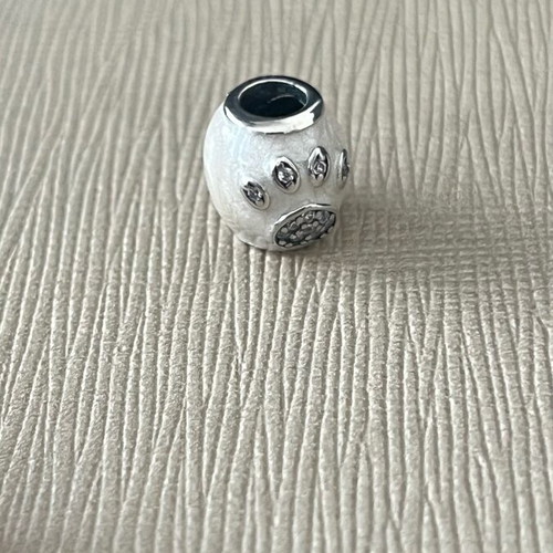 Dog paw charm Silver 925 like new, lightly worn