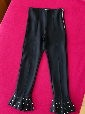 Bershka black leggings with pearl trim like new, size L
