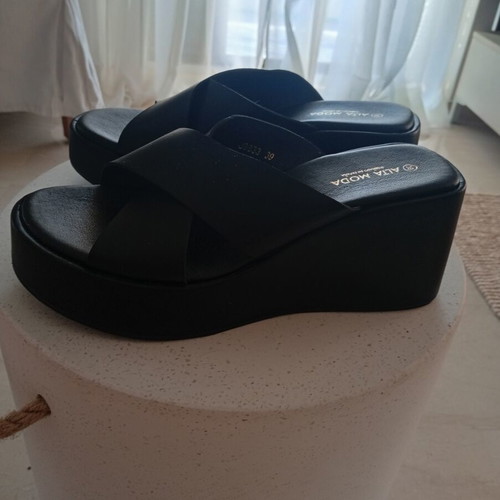 Alta Moda black platform sandals new, size 39