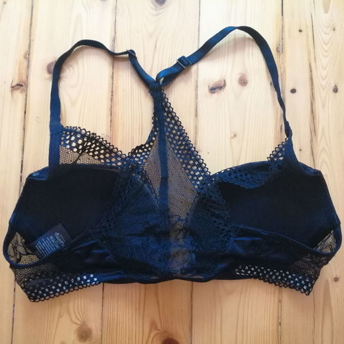 Calvin Klein lace bra 75B, black with beige cups
