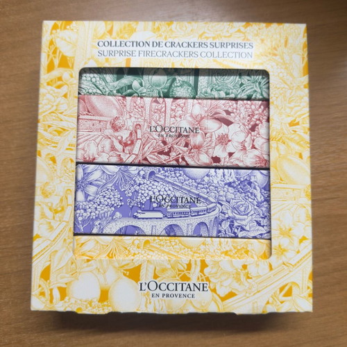 L'Occitane Festive Crackers Collection bath and body set new