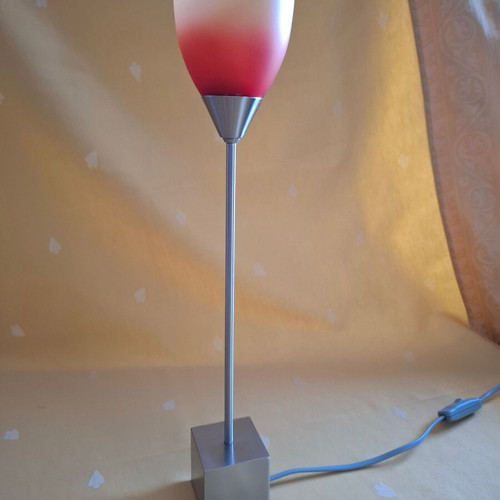 Table lamp like new with gradient glass lighting