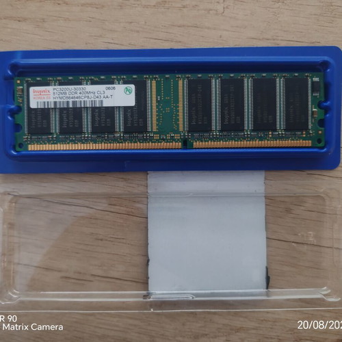 Hynix 512 MB DDR 400 MHz CL3 RAM module