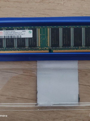 Hynix 512 MB DDR 400 MHz CL3 RAM module