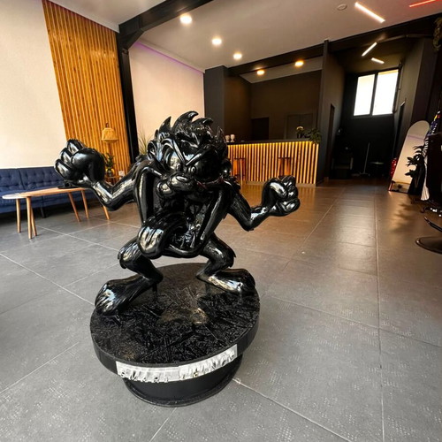 Handmade Taz Decorative Statue 1m