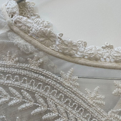 Marks & Spencer spring/autumn tunic size M-L like new with embroidered lace detail