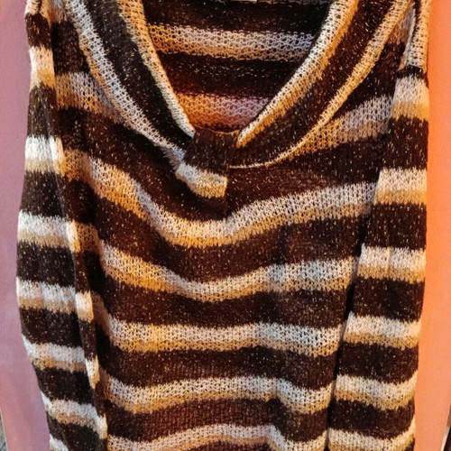 Rebecca Blu sweater like new, beige and gold, size M