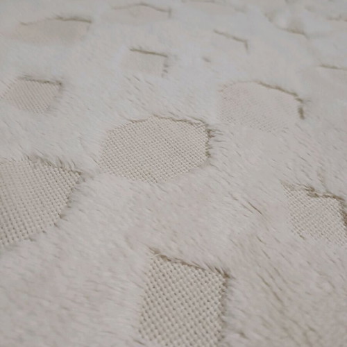 Blanket throw like new, 240×220 cm, beige with embossed pattern