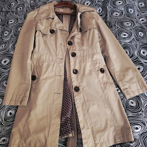 Beige trench coat with belt Pull & Bear like new