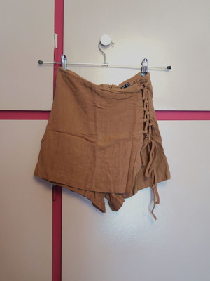 Stradivarius brown skort XS like new