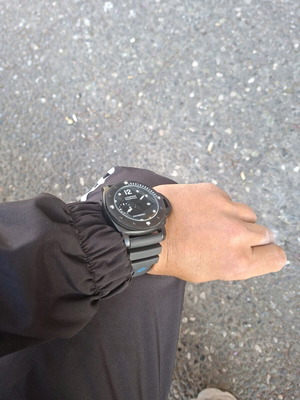 Wristwatch black matte like new with battery men's
