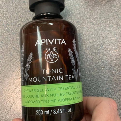 Apivita Tonic Mountain Tea shower gel with essential oils 250ml